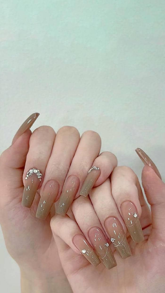 nail ombre đỏ trắng