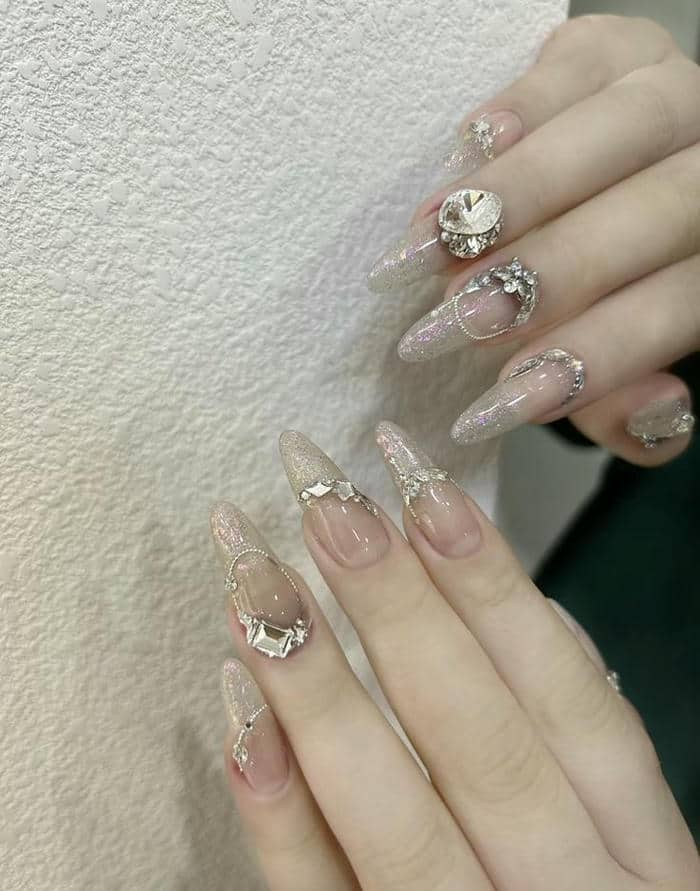 nhẹ nhàng mẫu nail sơn thạch đính đá