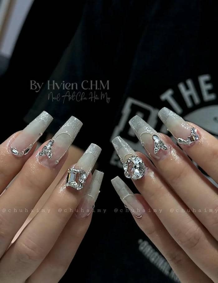 mẫu nail đính đá đẹp