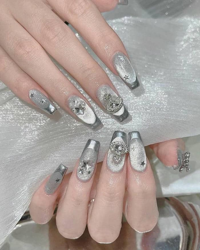 nail tráng gương màu thạch kết hợp đính đá