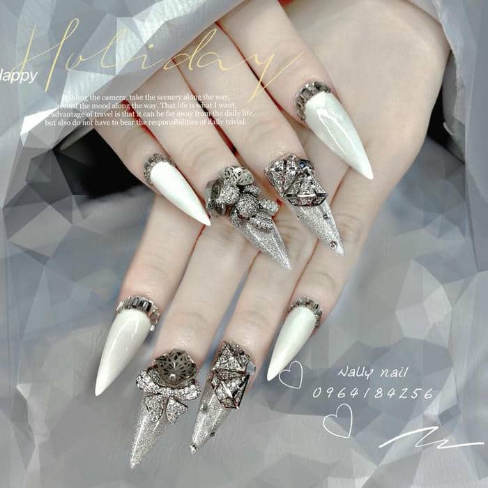 mẫu nail móng nhọn tròn tết