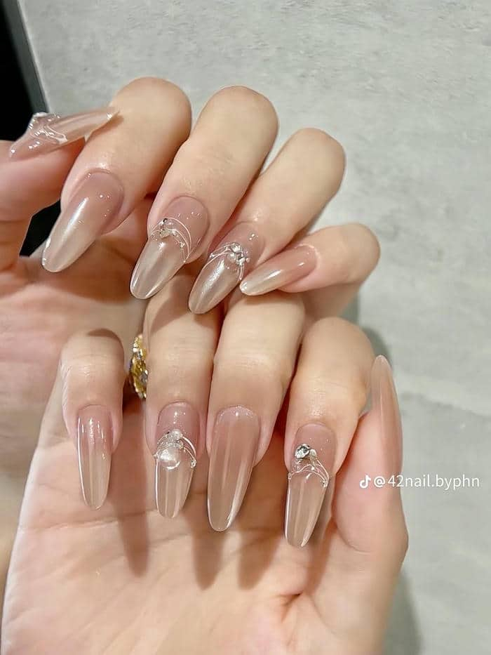 nail tráng gương tím cực quang