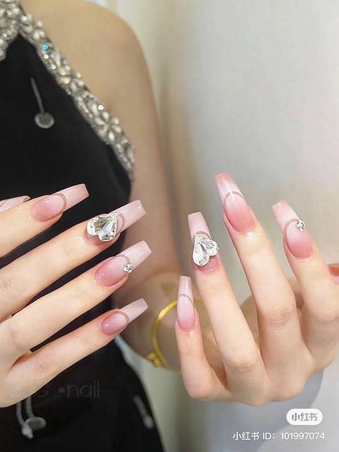 mẫu đính đá nail