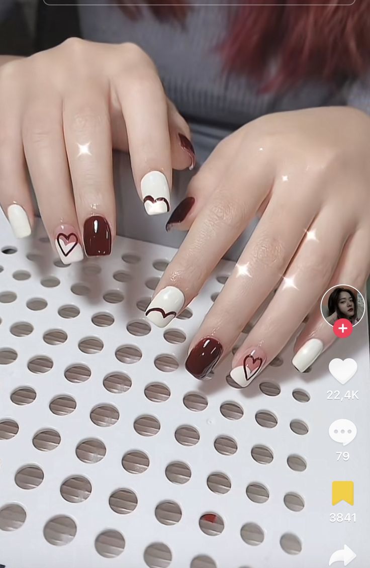 nail đỏ trắng đơn giản