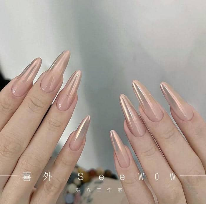 nail tráng gương mắt mèo trắng