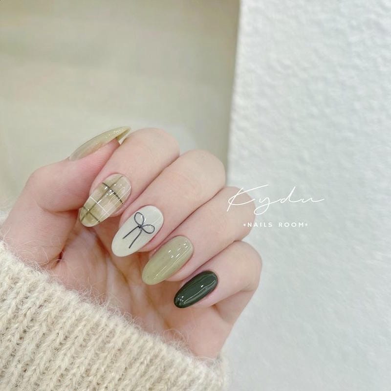 nail màu xanh xinh xắn, đơn giản