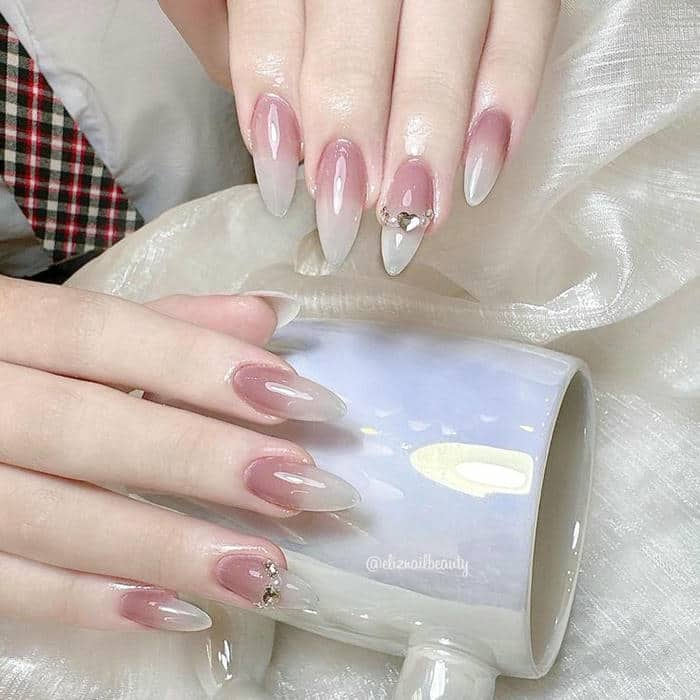 mẫu nail màu hồng