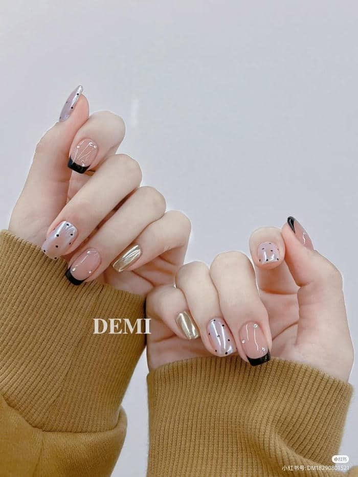 nail tráng gương dành cho móng ngắn